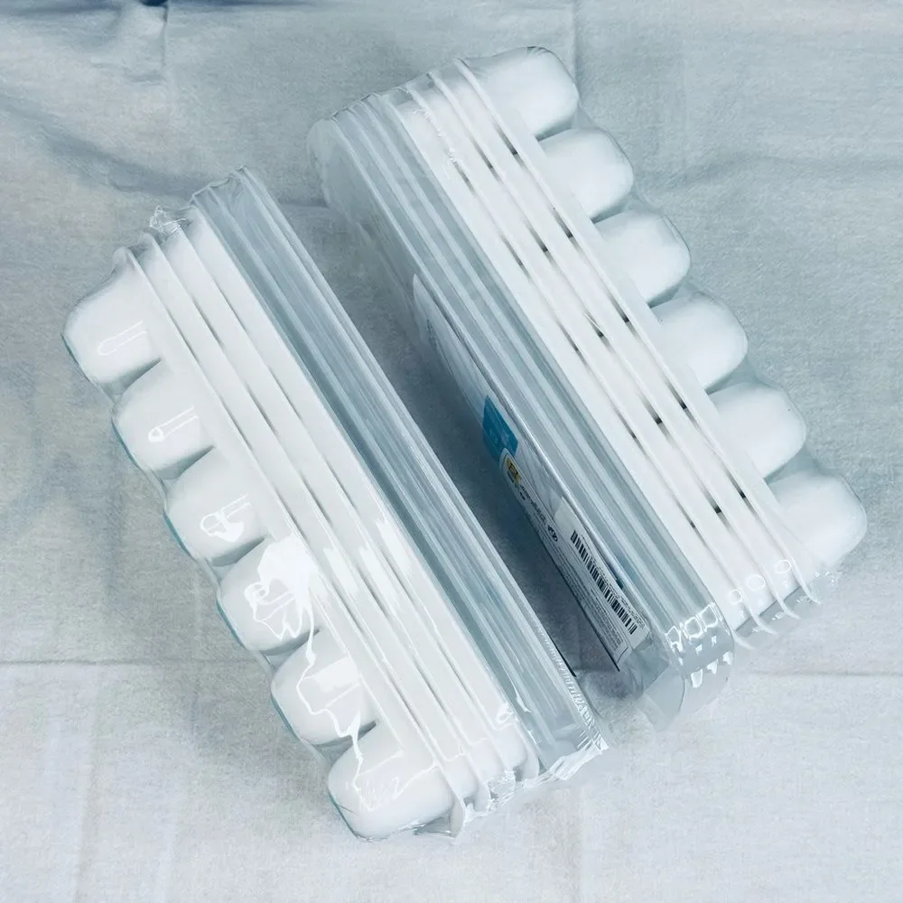 Ice Cube Tray Set - NWT Silicone Bottoms, Eight Trays with Lids